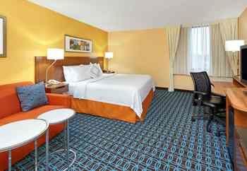 Hotel Fairfield Inn & Suites By Marriott Lombard