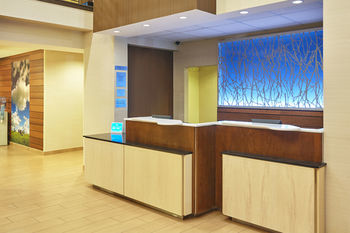Hotel Fairfield Inn & Suites By Marriott Lombard