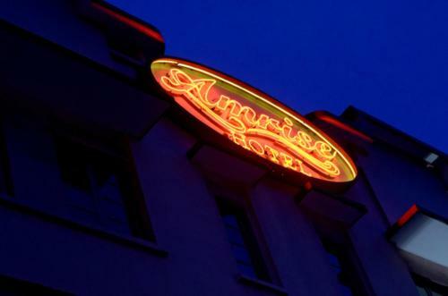 Amrise Hotel