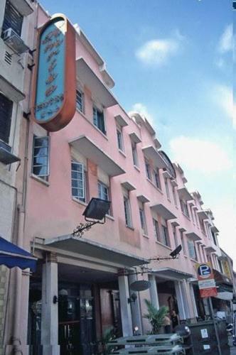 Amrise Hotel