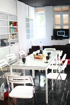 Albergue Plush Pods