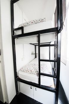 Albergue Plush Pods