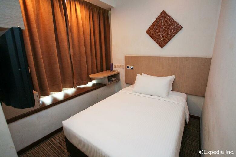Aqueen Balestier Hotel