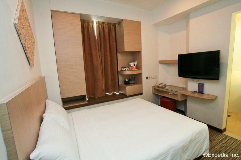 Aqueen Balestier Hotel