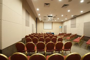 Hotel Ymca @ One Orchard