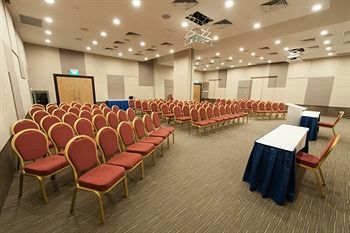 Hotel Ymca @ One Orchard