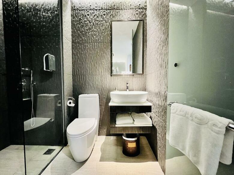 Bliss Hotel Singapore