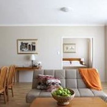 Mont Clare Boutique Apartments