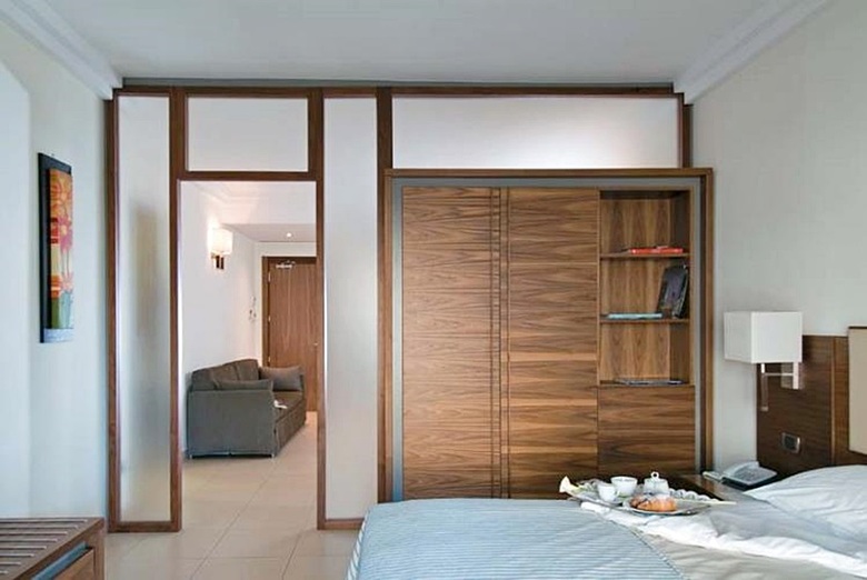 Hotel Suites And Residence
