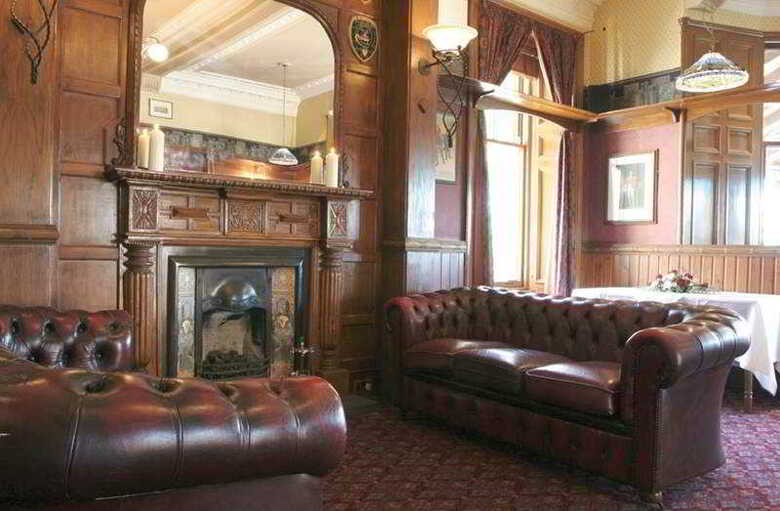 Panmure Hotel(.)