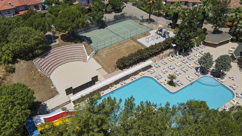 Smart Voxx Resort Hotel