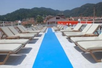 Hotel Mustis Royal Plaza