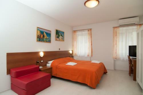 Apartments And Rooms Liburnija