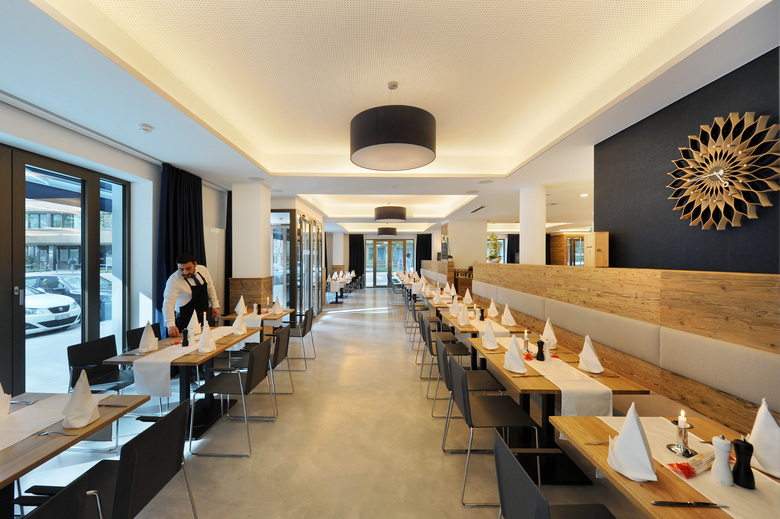VI Vadi Hotel Bayer 89