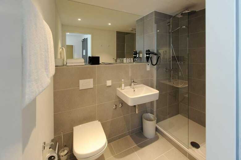 VI Vadi Hotel Bayer 89