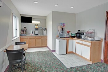 Hotel Super 8 Richmond