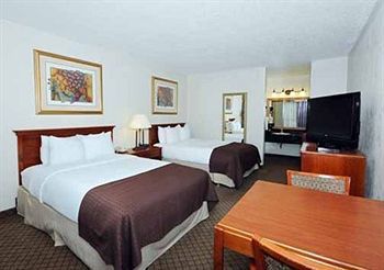 Hotel Clarion Inn I-10 East At Beltway