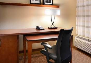 Hotel Courtyard By Marriott Dallas Las Colinas