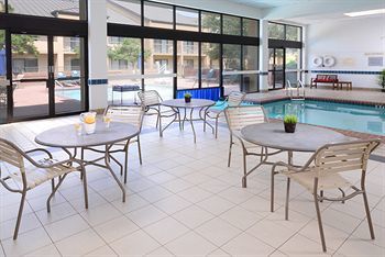 Hotel Courtyard By Marriott Dallas Las Colinas
