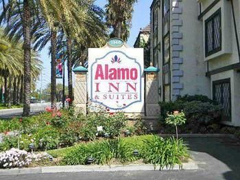 Hotel Alamo Inn &amp; Suites