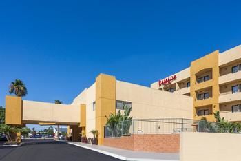 Hotel Ramada Plaza Garden Grove Anaheim South