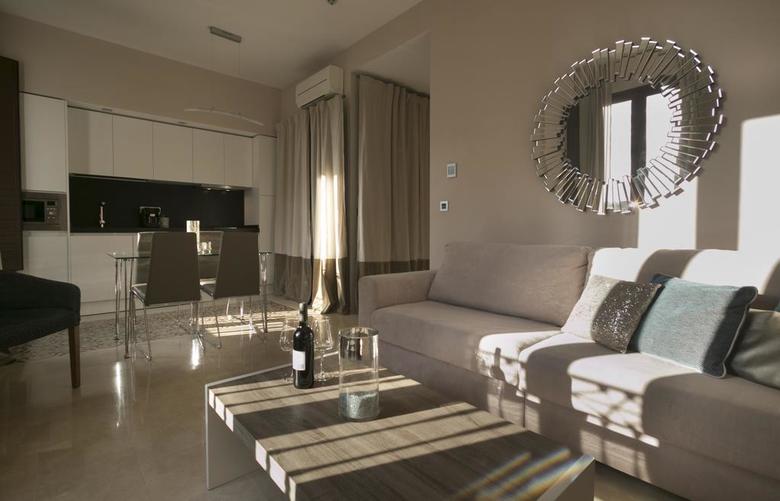Apartamentos Siloe Suites Plaza