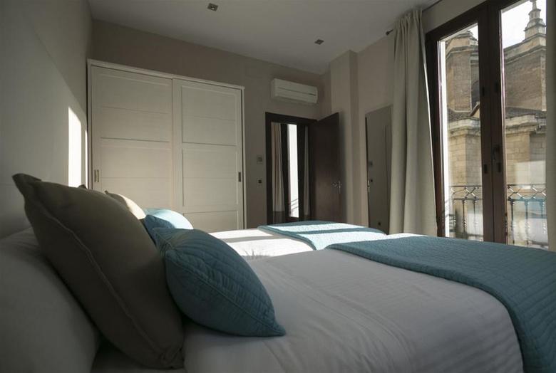 Apartamentos Siloe Suites Plaza