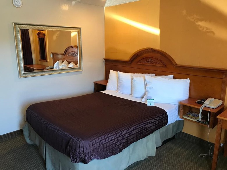 Hotel Deluxe Inn