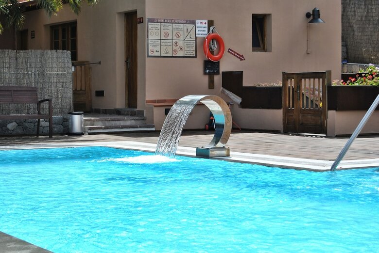 Hotel Rural El Mondal�n
