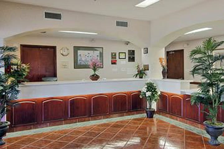 Hotel Super 8 Weslaco