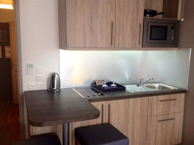 Hotel Residhome Paris Issy Les Moulineaux
