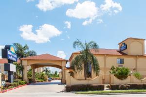 Hotel Days Inn And Suites Hobby Airport
