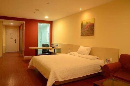 Hotel Hanting Express Dandong Train Station