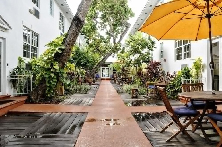 Tradewinds Apartment Hotel