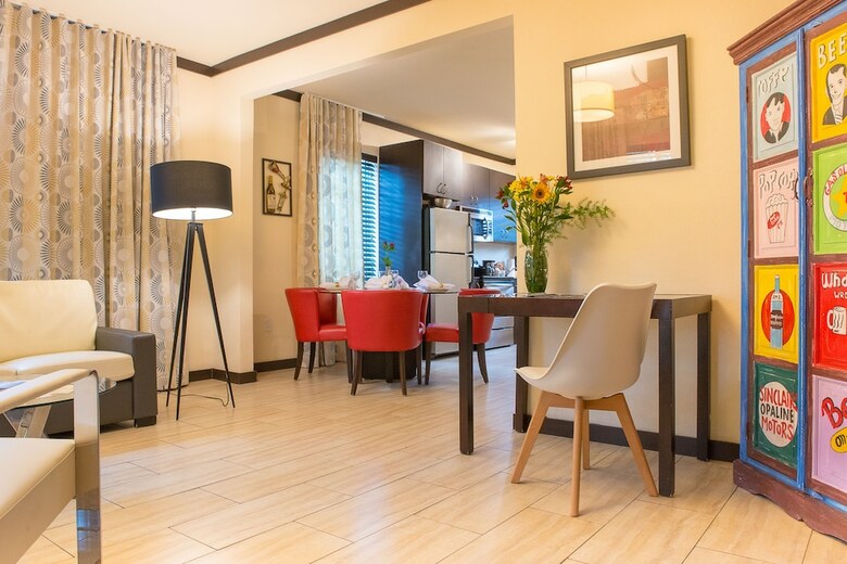 Tradewinds Apartment Hotel