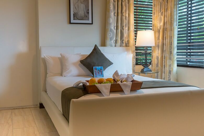 Tradewinds Apartment Hotel