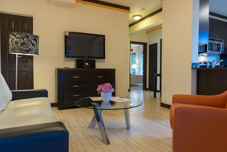 Tradewinds Apartment Hotel