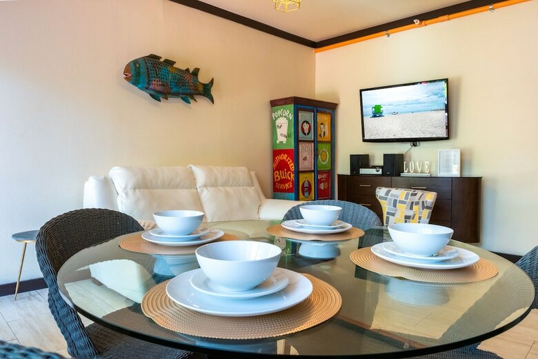 Tradewinds Apartment Hotel