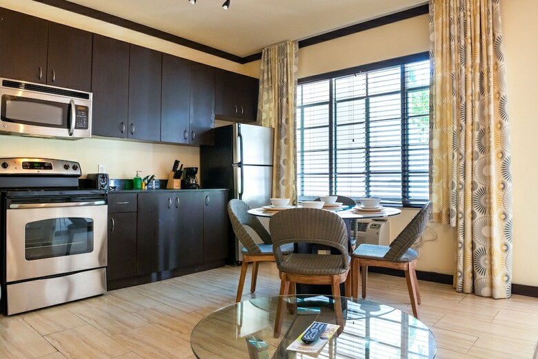 Tradewinds Apartment Hotel
