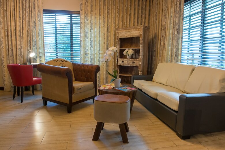 Tradewinds Apartment Hotel