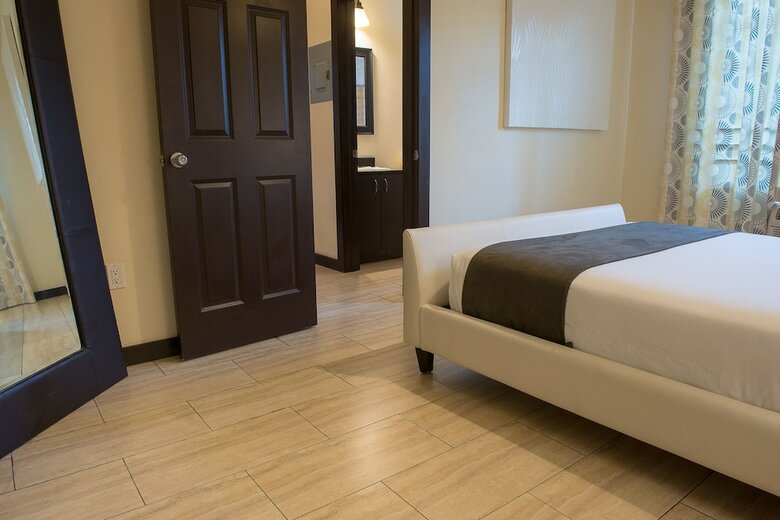 Tradewinds Apartment Hotel