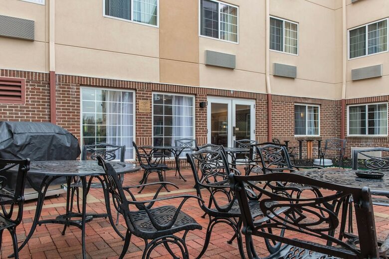 Hotel Mainstay Suites