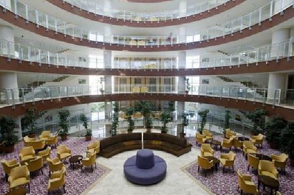 Hotel Crystal Admiral Resort Suites & Spa Side