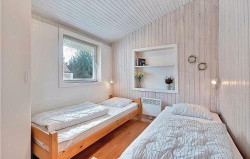 Holiday Home Dyssebjergvej R�m�