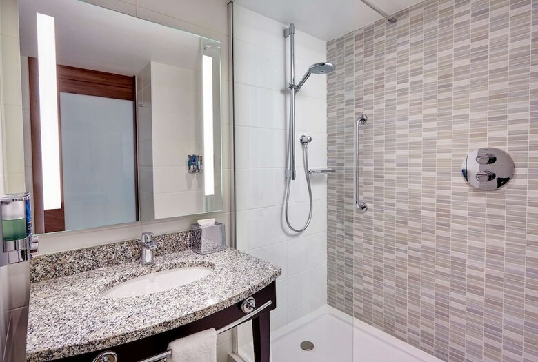 Hotel Hampton By Hilton Bournemouth