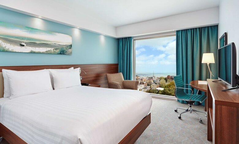 Hotel Hampton By Hilton Bournemouth
