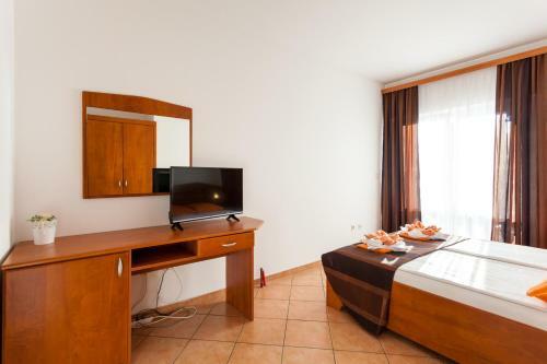 Hostal Guesthouse Villa Adria