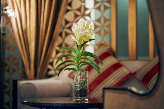 Hotel Orchard Parade