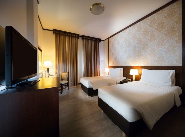 Albert Court Village Hotel