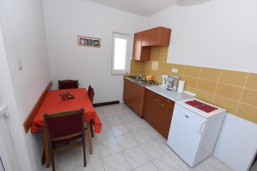 Apartments Mais Tisno